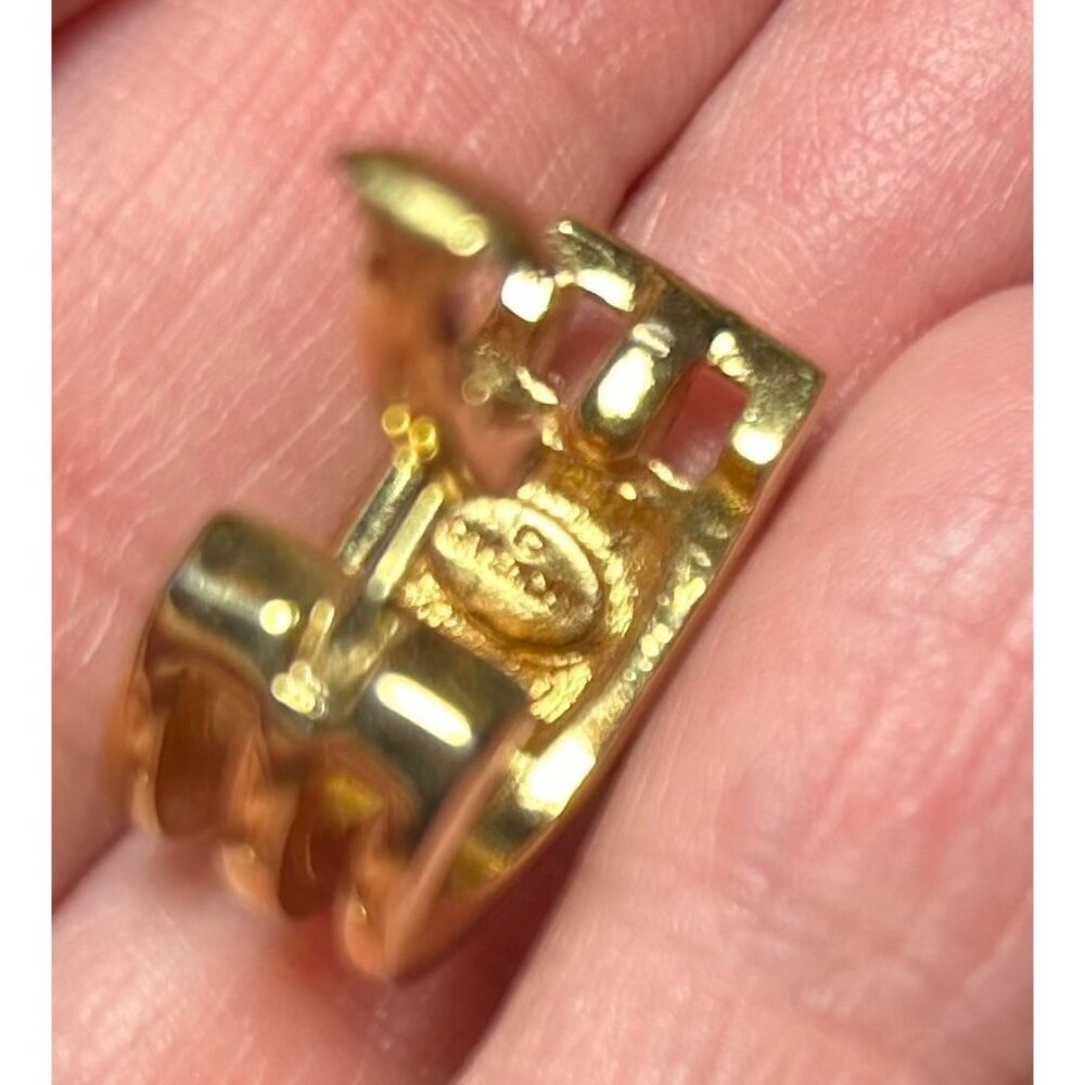 Vintage Givenchy Gold-Tone Greek Key Clip-On Earrings Elegant Old Money - Picture 8 of 10